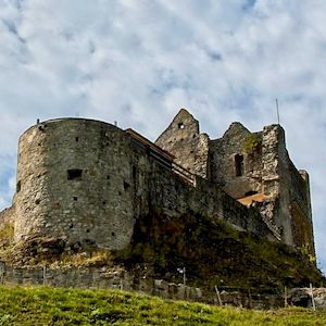 Burgruine Sulzberg Wolken